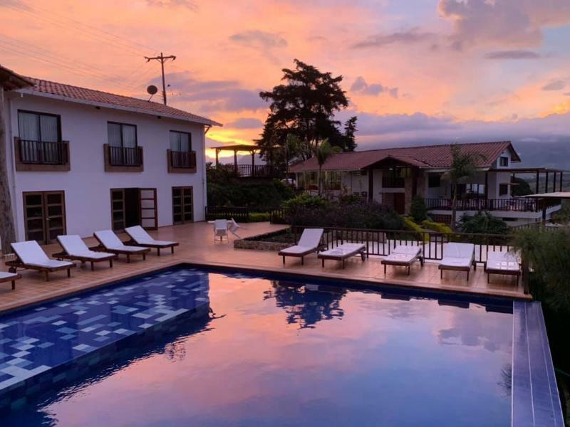 La Huerta Hotel Jiguales Εξωτερικό φωτογραφία